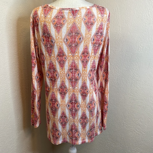 Signature 1 Studio Diamond Pattern Sweater - Picture 4 of 8